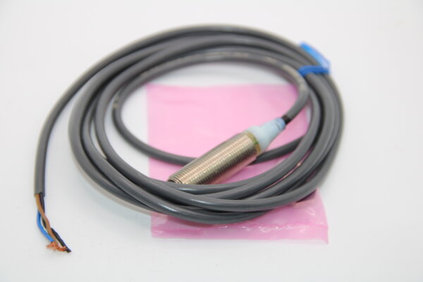 OMRON E2A-M08KS02-WP-B1 Näherungssensor
