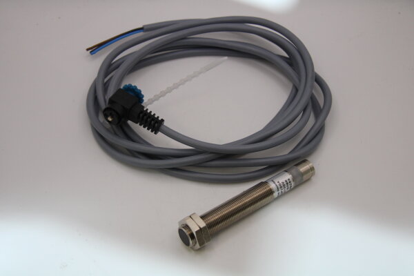 BAUMER FZAS-12P1004 induktiver-Sensor