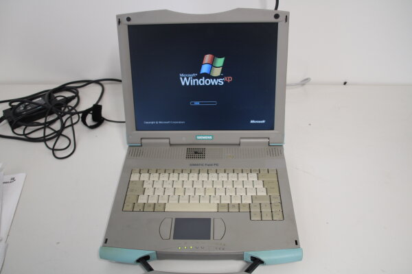 SIEMENS SIMATIC Field PG P4 6ES7711-1AA21-1LB0 defekt