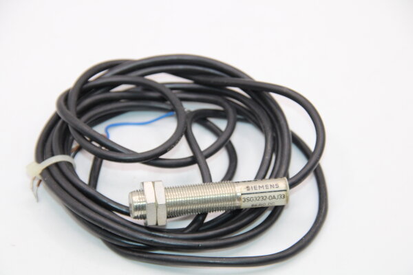 SIEMENS 3SG3232-0AJ33 Induktiver-Näherungsschalter