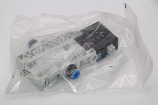 FESTO Pneumatikventil VUVB-L-M32C-AD-Q8-1C1 (537469)