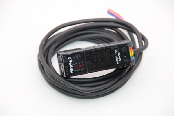 KEYENCE Digital RGB Sensor CZ-V21AP Verstärkereinheit
