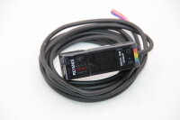 KEYENCE Digital RGB Sensor CZ-V21AP Verstärkereinheit