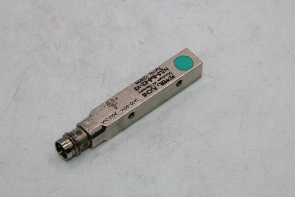 PEPPERL+FUCHS NJ1,5-8x8-E2-V3 Y21696 Induktiver Sensor used