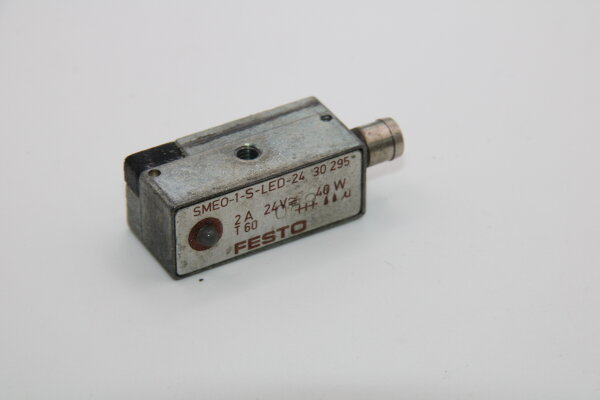 FESTO SMEO-1-S-LED-24 30295 Näherungsschalter used