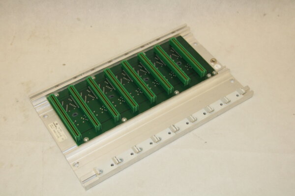 SCHLEICHER UBT8 SUBRACK 8 SLOTS used