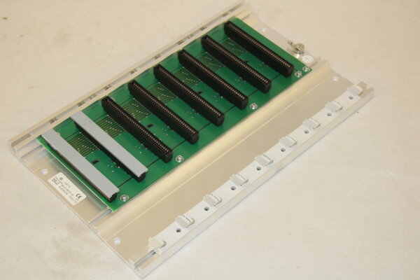 SCHLEICHER UBT8 SUBRACK 8 Slots