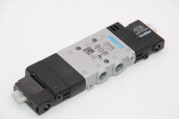 FESTO CPE14-M1BH-5/3G-1/8 196937 Magnetventil used