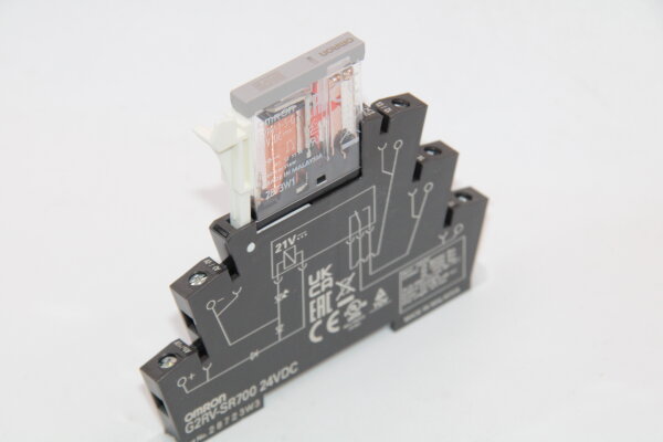 OMRON G2RV-SR700 24VDC Relais