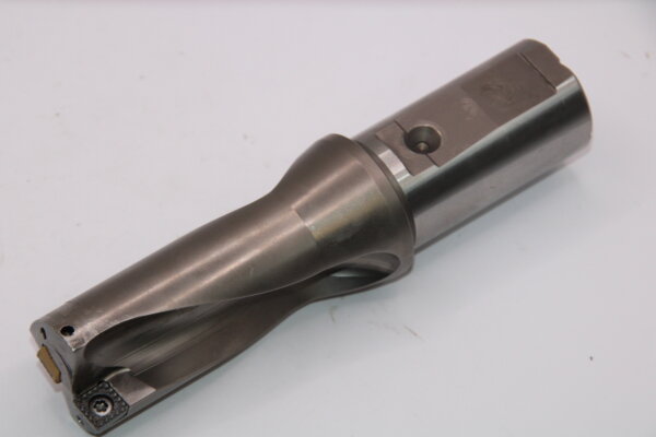KOMET 32mm/64/R Wendeplattenbohrer  KUB Quatron used