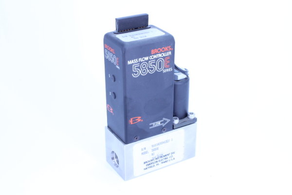 BROOKS Mass Flow Controller 5850E