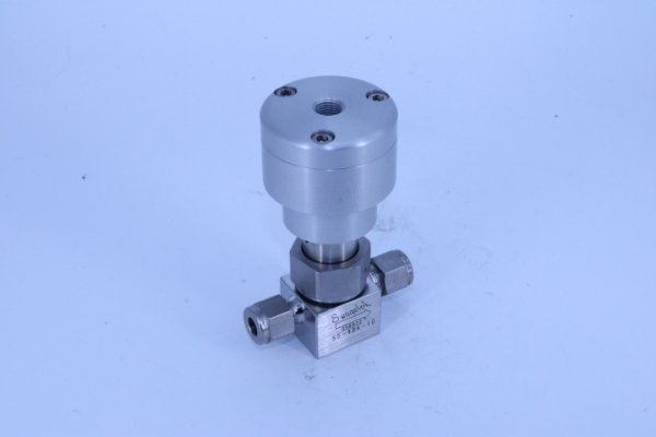SWAGELOK SS-4BK-10 Ventil
