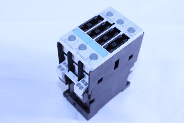 SIEMENS Schütz 3RT1025-3BB40