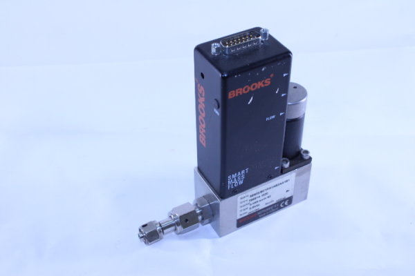 BROOKS Mass Flow Controller 5850S/BC1FA1AB2AA1B1 0-1000 sccm N2
