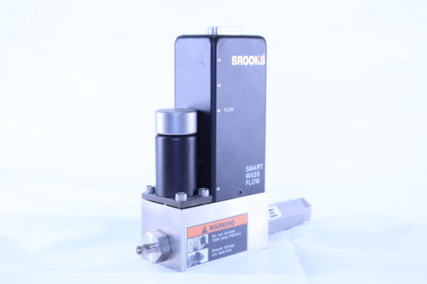 BROOKS Mass Flow Controller 5850S/BC1CA1EB3AA1B1 500 SCCM Oxygen