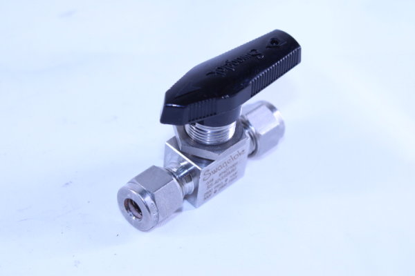 SWAGELOK SS-42GS6MM Ventil