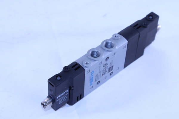 FESTO Ventil CPE14-M1C H-5/3E-1/8 (550243)
