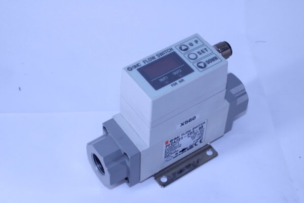 SMC Durchflussschalter PF2A721-F03-68