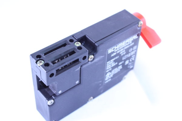 SCHMERSAL Sicherheitsschalter AZM 161SK-33rkn-024