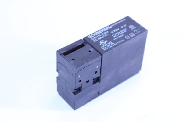 SCHMERSAL Sicherheitsschalter AZM 170-11zrka
