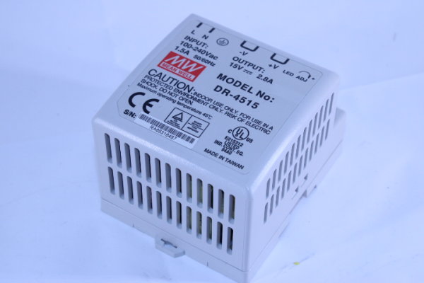 MEAN WELL Schaltnetzteil Model DR 4515