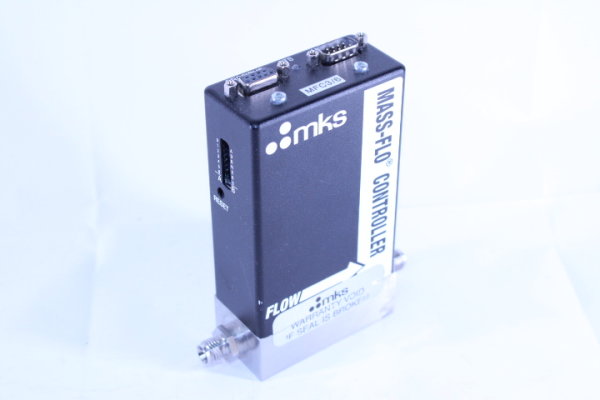 mks  Mass Flow Controller 1179BX52CM14V  Viton 500 sccm