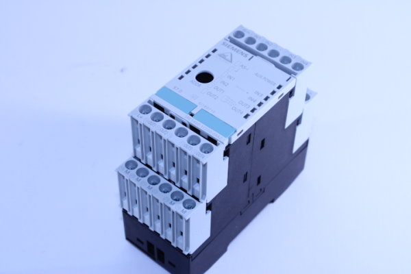 SIEMENS 3RK1400-1CE00-0AA2 Interface Modul