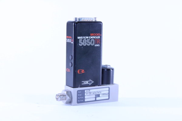 BROOKS Mass Flow Controller 5850TR/C1A1C701 0-50mln/min AIR