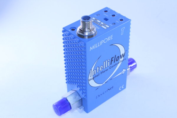 MILLIPORE Digital Flow Controller FSFAK100DB00 Gas C26F6 Range 2000 SCCM