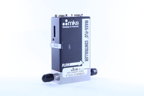mks  Mass Flow Controller 1179BX52CR14VSPC1 Viton 200sccm SiH4