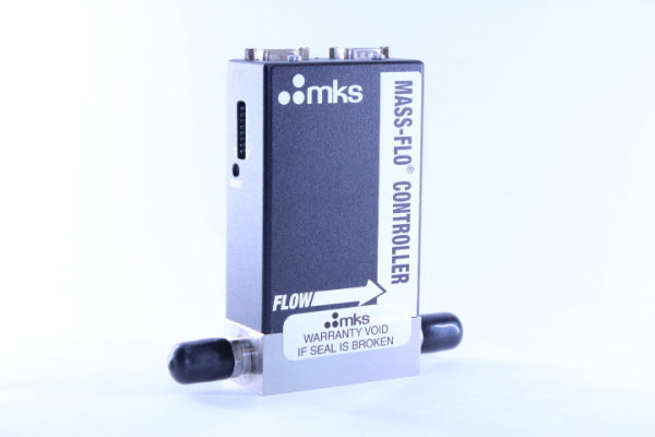 mks  Mass Flow Controller 1179BX53CR14NSPC1 / Neopren  2000sccm NH3