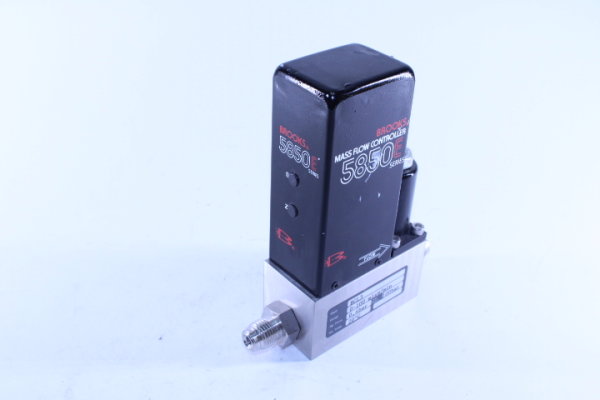 BROOKS Mass Flow Controller 5850E 0-100 mlst/min Fluid BCL3