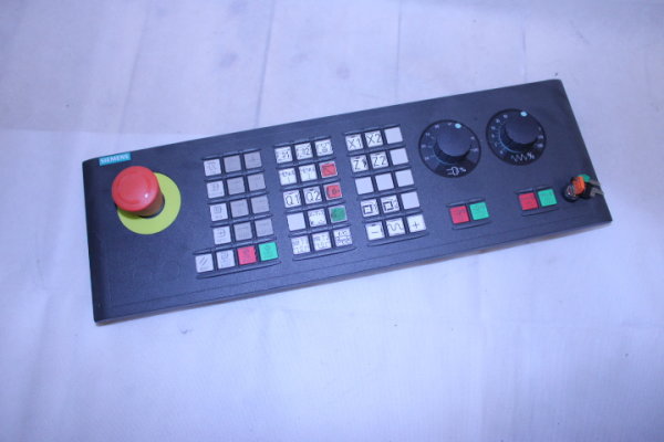 SIEMENS SINUMERIK Panel 6FC5303-0AF22-0AA1 Neu