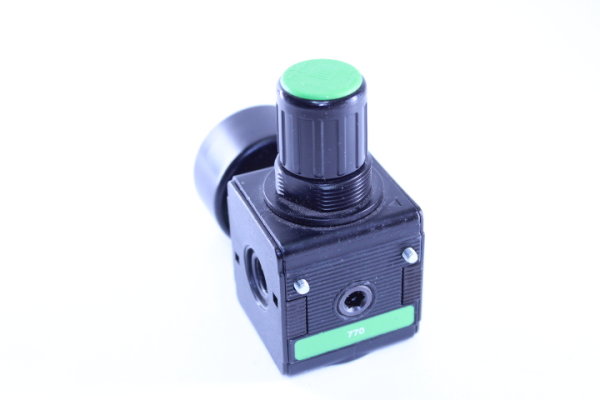 Bosch Druckregler 0821302400