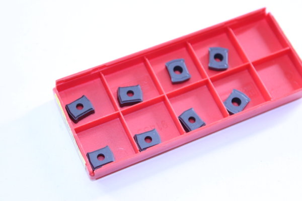 SANDVIK Wendeschneidplatten LCMX 04 03 08-53 8 Stück