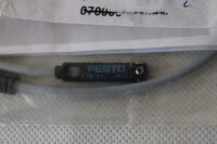FESTO Näherungsschalter SME-8-S-LED-24 W813
