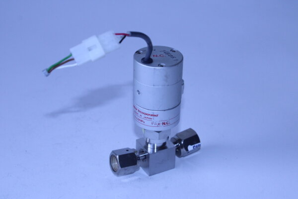 FUJIKIN Ventil Typ N.C. 0.34-0.69MPa