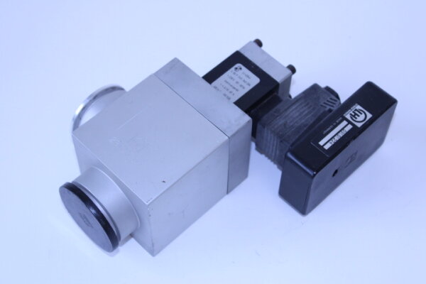 LEYBOLD 281 93 B1 Eckventil