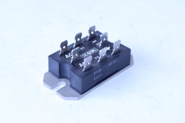 INFINEON / INTERNATIONAL RECTIFIER Transistormodul P135 89 51 6M04