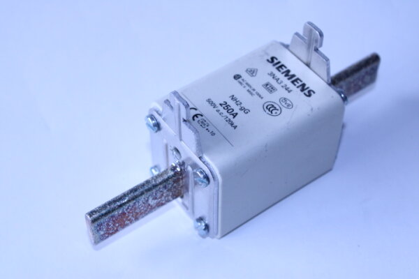 SIEMENS 3NA3 244 NH2-gG 250A 500V Sicherung