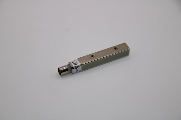 BAUMER IFF 08.26.35/L1/S8/L Induktiver Sensor